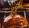 Die 5 torfigen Whiskys, die man als Neuling probieren sollte