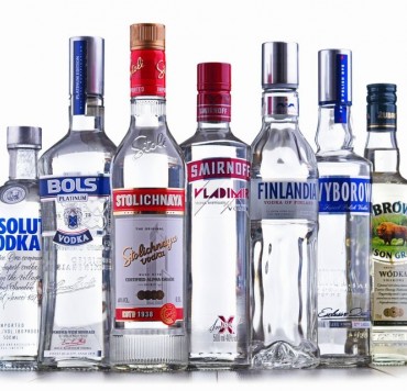 Quel est l'alcool le plus fort ? – Vodka Miam